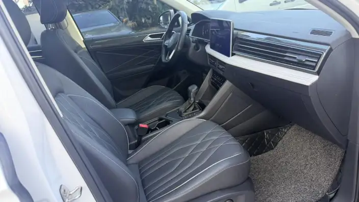 Volkswagen Tiguan L 2022 Model 330TSI Automatic 2WD R-Line Enjoy the version more – фото 7