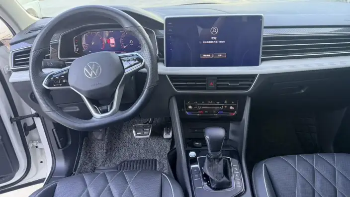Volkswagen Tiguan L 2022 Model 330TSI Automatic 2WD R-Line Enjoy the version more – фото 8