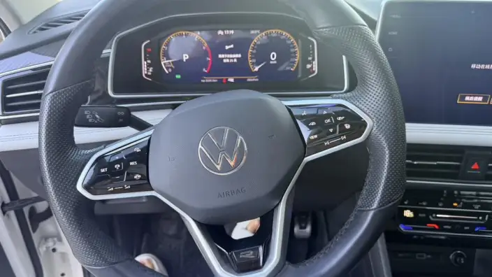 Volkswagen Tiguan L 2022 Model 330TSI Automatic 2WD R-Line Enjoy the version more – фото 10