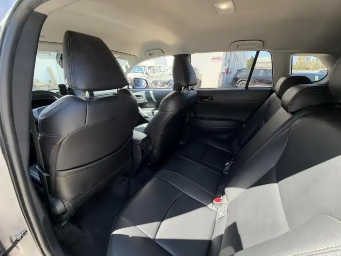 Toyota Corolla Cross 2024 Model 2.0L CVT Pioneer Edition – фото 9