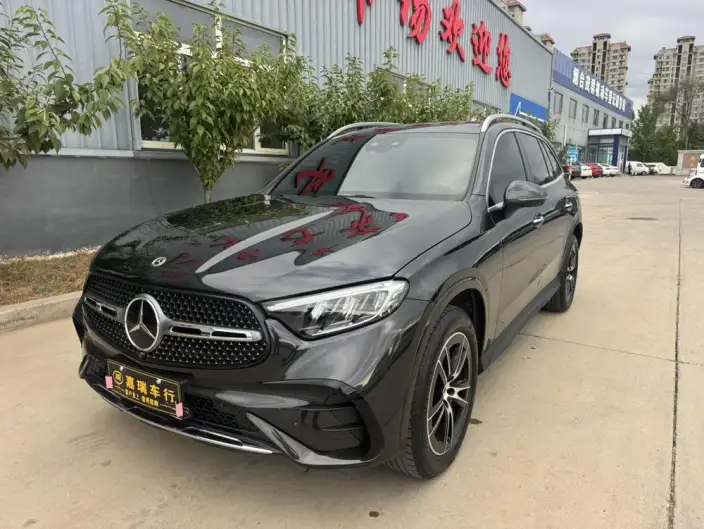 Mercedes-Benz GLC 2025 Model GLC 260 L 4MATIC Luxury Model 5 seat – фото 1