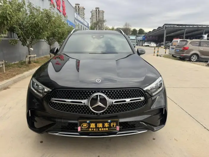 Mercedes-Benz GLC 2025 Model GLC 260 L 4MATIC Luxury Model 5 seat – фото 2