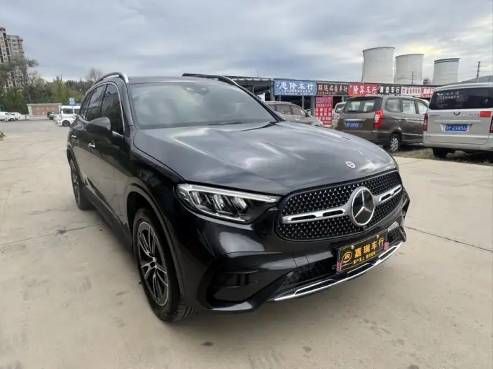 Mercedes-Benz GLC 2025 Model GLC 260 L 4MATIC Luxury Model 5 seat – фото 3