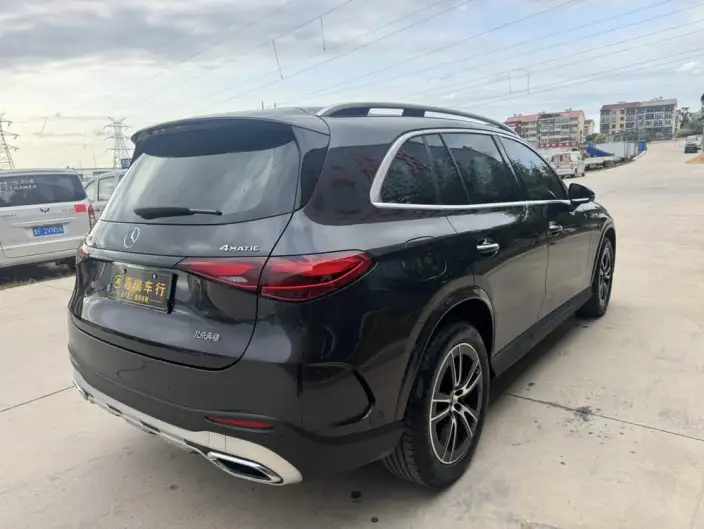 Mercedes-Benz GLC 2025 Model GLC 260 L 4MATIC Luxury Model 5 seat – фото 7