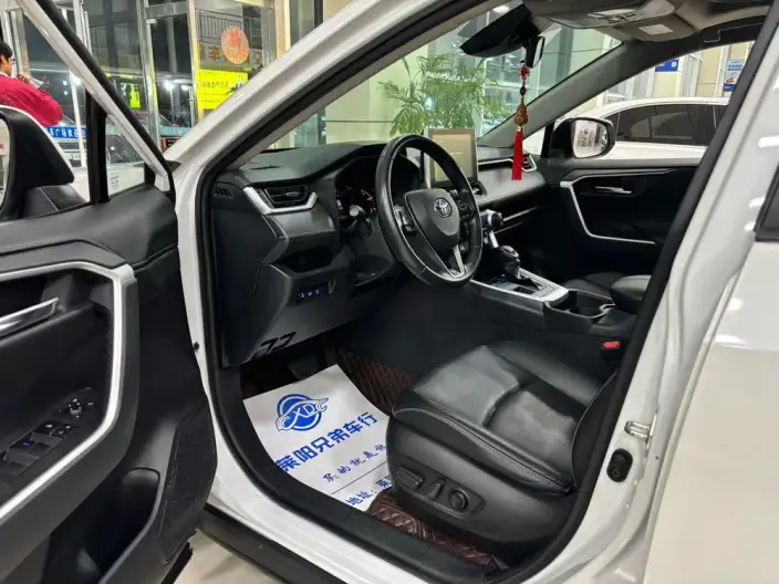 Toyota RAV4 2021 Model 2.0L CVT 4WD Fashion Plus Edition – фото 7