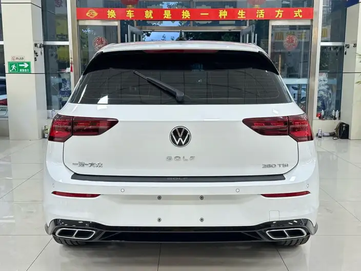 Volkswagen Golf 2023 Model Facelift 280TSI DSG R-Line Lite – фото 3
