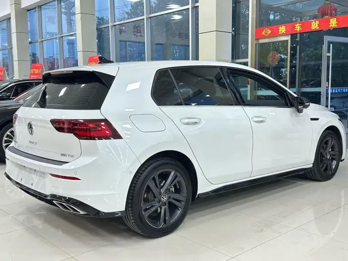 Volkswagen Golf 2023 Model Facelift 280TSI DSG R-Line Lite – фото 4