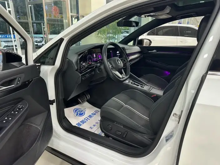 Volkswagen Golf 2023 Model Facelift 280TSI DSG R-Line Lite – фото 7