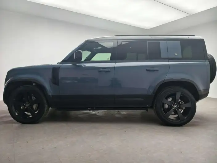 Land Rover Defender 2024 Model 110 3.0T P400 X-Dynamic HSE – фото 3