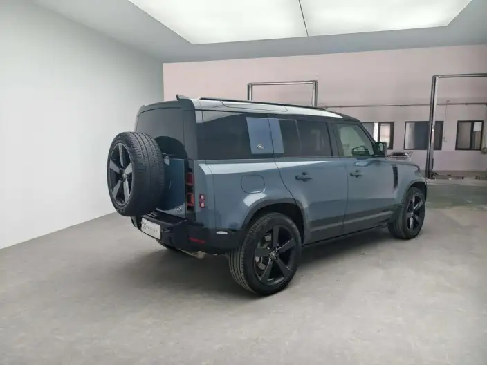 Land Rover Defender 2024 Model 110 3.0T P400 X-Dynamic HSE – фото 5