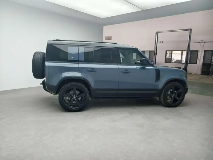 Land Rover Defender 2024 Model 110 3.0T P400 X-Dynamic HSE – фото 6