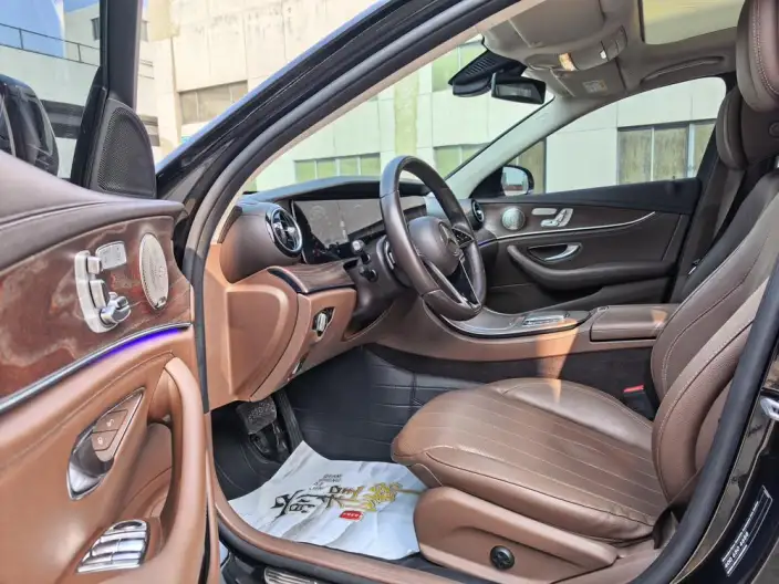 Mercedes-Benz E-Class 2023 Model E 300 L Luxury Model sedan – фото 5