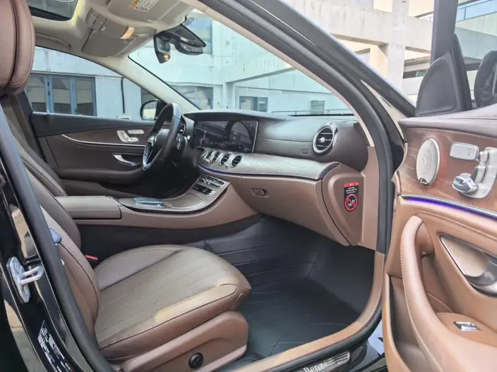 Mercedes-Benz E-Class 2023 Model E 300 L Luxury Model sedan – фото 8