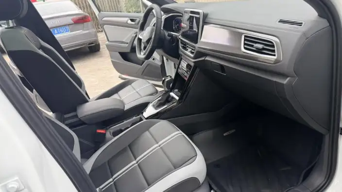 Volkswagen T-Roc 2026 Model 300TSI DSG Chenguang Edition – фото 8