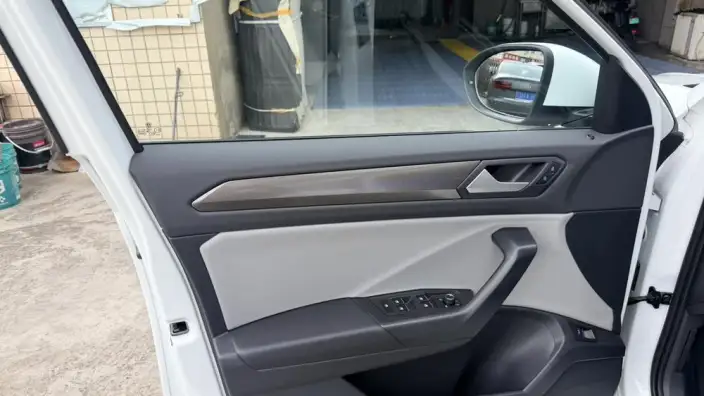 Volkswagen T-Roc 2026 Model 300TSI DSG Chenguang Edition – фото 9