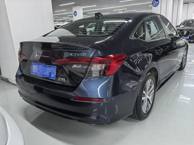 Honda Civic 2023 240TURBO CVT Dynamic – фото 15