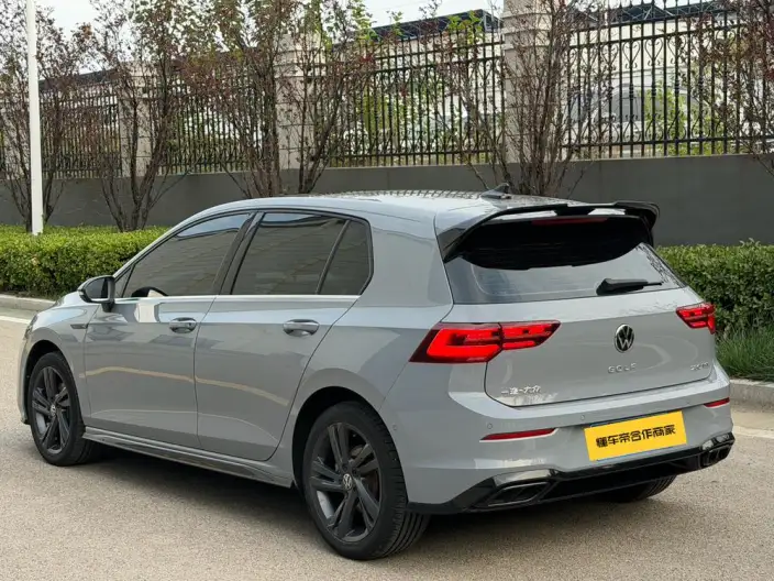 Volkswagen Golf 2021 Model 280TSI DSG R-Line – фото 5