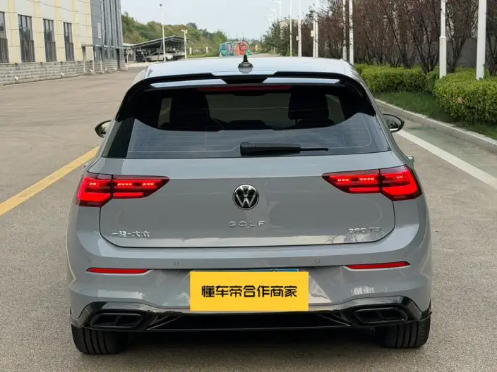 Volkswagen Golf 2021 Model 280TSI DSG R-Line – фото 6