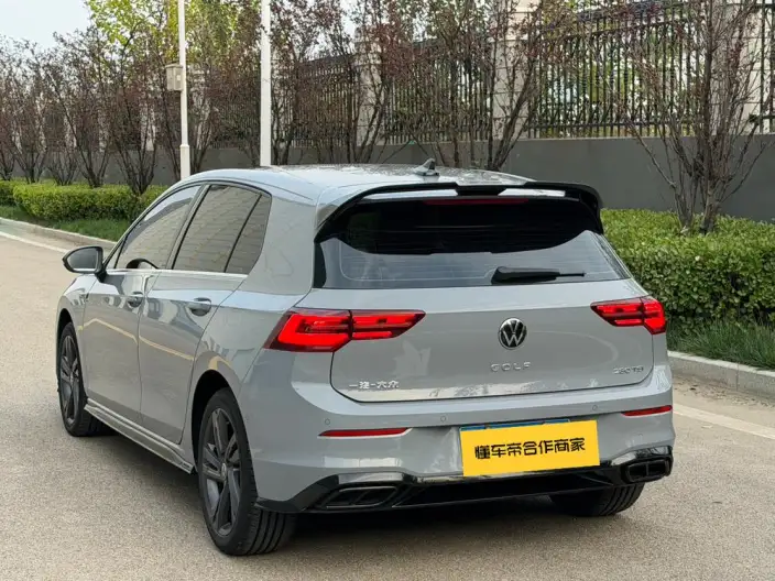 Volkswagen Golf 2021 Model 280TSI DSG R-Line – фото 10