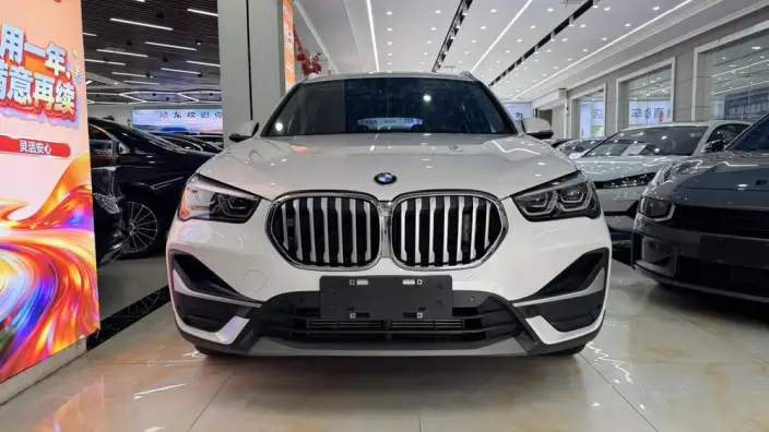 BMW X1 2021 Model sDrive25Li Leading Model – фото 2