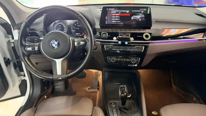 BMW X1 2021 Model sDrive25Li Leading Model – фото 8