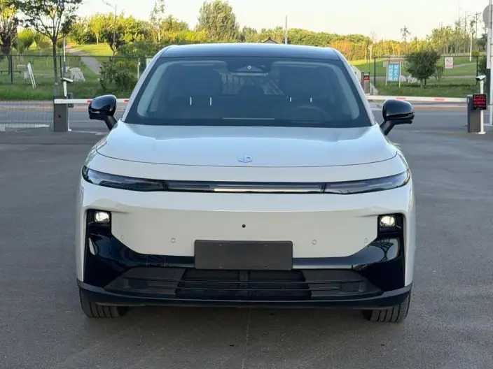 Leapmotor B10 2025 Model 510 Yuexiang Edition – фото 2