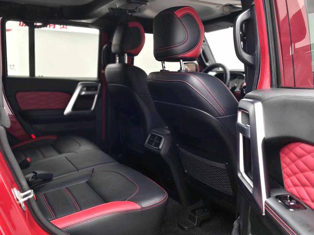 BAIC BJ40 Модель 2020 года 2.0T автоматическое 4WD City Hunter Edition Warrior – фото 7
