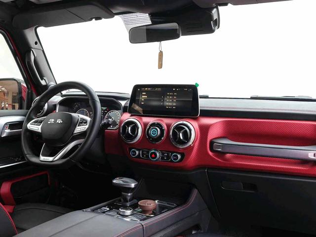BAIC BJ40 Модель 2020 года 2.0T автоматическое 4WD City Hunter Edition Warrior – фото 8
