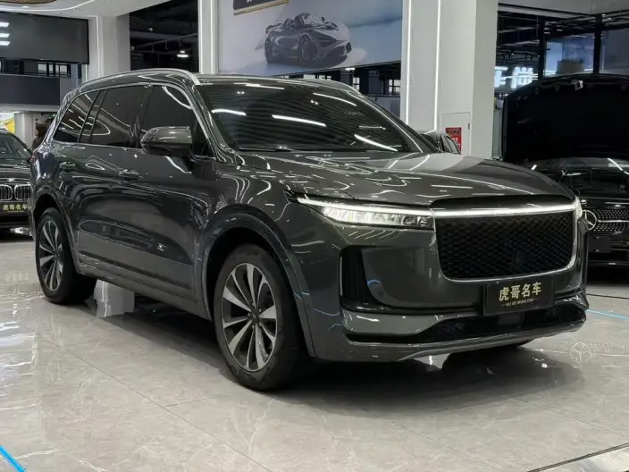 Li Auto ONE 2020 Model Extended Range 6 seat Edition – фото 3