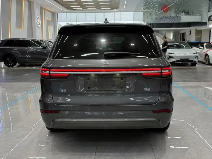 Li Auto ONE 2020 Model Extended Range 6 seat Edition – фото 5