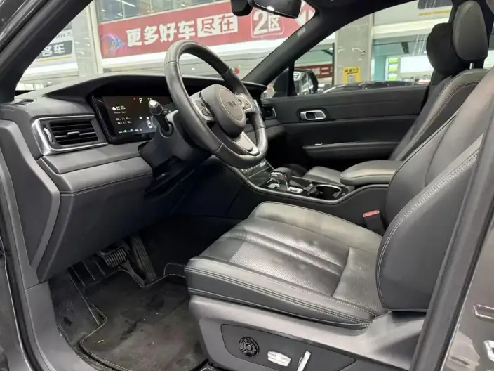 Li Auto ONE 2020 Model Extended Range 6 seat Edition – фото 8