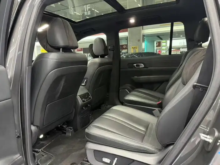 Li Auto ONE 2020 Model Extended Range 6 seat Edition – фото 9