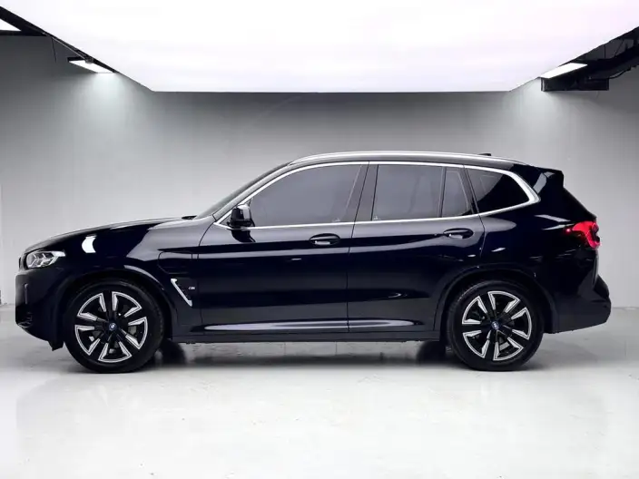 BMW iX3 2022 Model Leading Model – фото 4