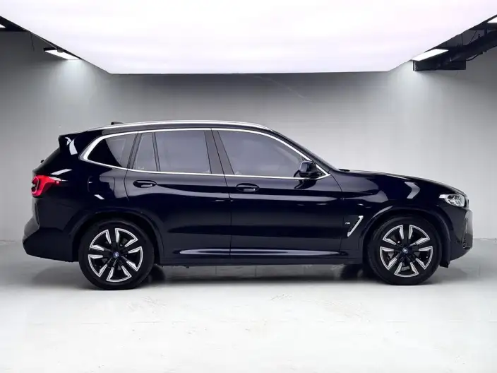 BMW iX3 2022 Model Leading Model – фото 8