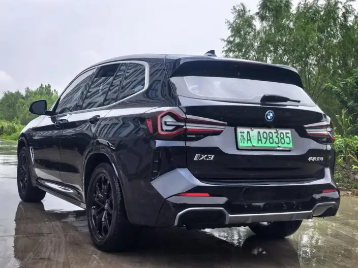 BMW iX3 2023 Model Leading Model – фото 4