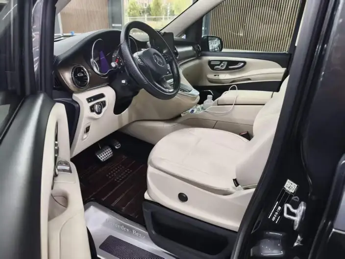Mercedes-Benz V-Class 2022 Model V 260 L Long wheelbase Premium Edition – фото 7