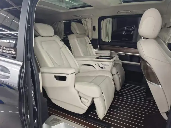 Mercedes-Benz V-Class 2022 Model V 260 L Long wheelbase Premium Edition – фото 8
