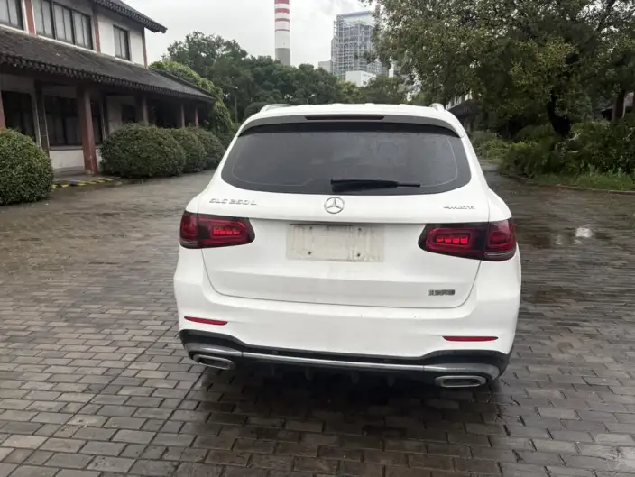 Mercedes-Benz GLC 2020 Model GLC 260 L 4MATIC Luxury Model – фото 5