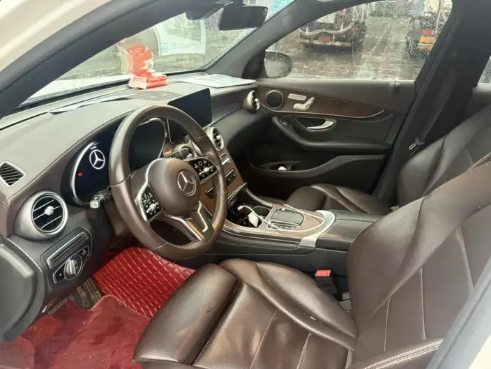 Mercedes-Benz GLC 2020 Model GLC 260 L 4MATIC Luxury Model – фото 8