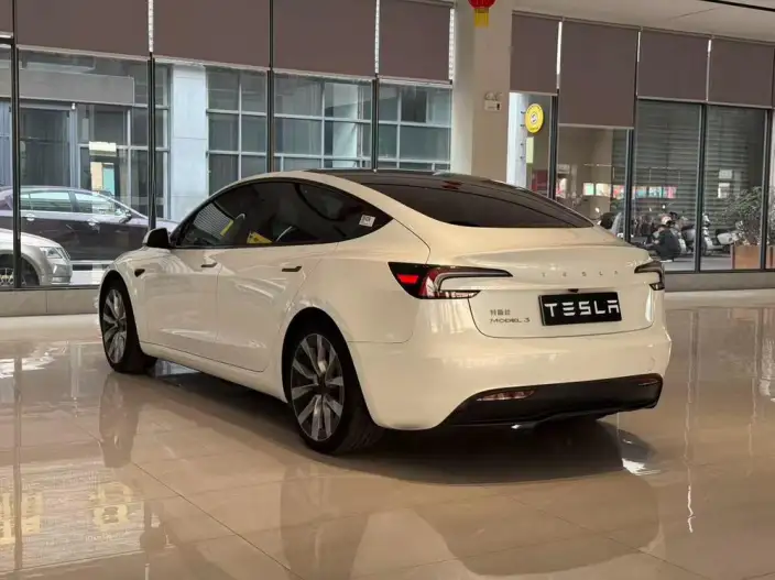 Model 3 2023 Model Rear-wheel drive version – фото 4