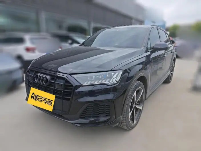 Audi Q7 2021 Model 55 TFSI quattro S line Noble Model – фото 1