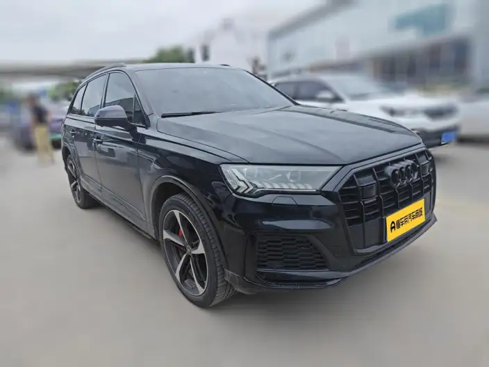 Audi Q7 2021 Model 55 TFSI quattro S line Noble Model – фото 3