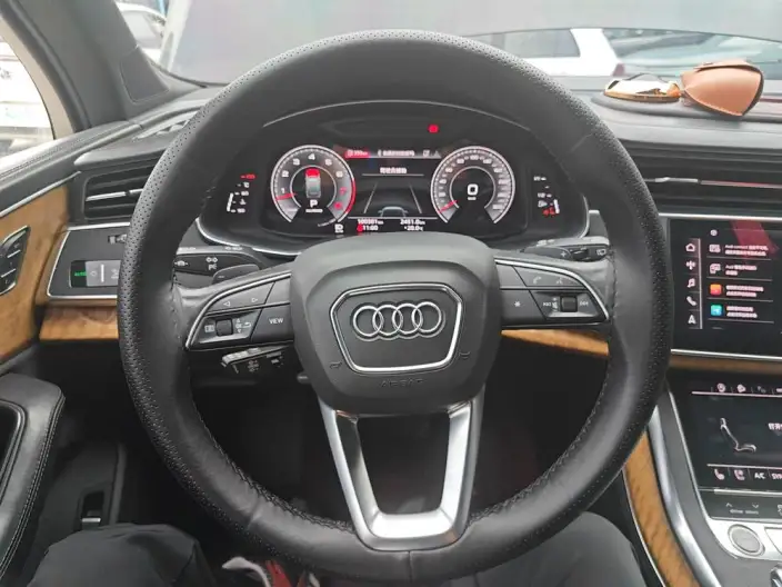 Audi Q7 2021 Model 55 TFSI quattro S line Noble Model – фото 7