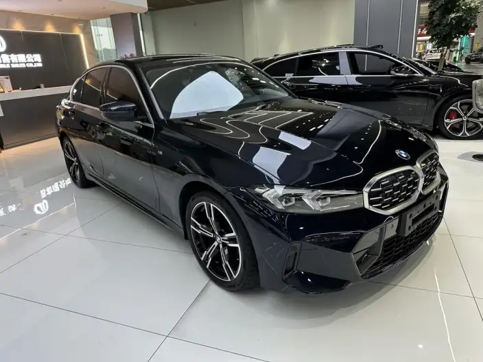 BMW 3 Series 2023 Model 325i M Sports Set – фото 3
