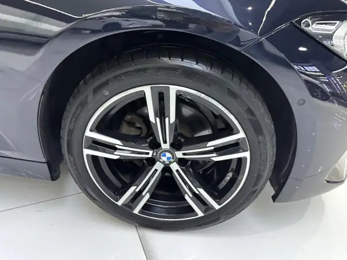 BMW 3 Series 2023 Model 325i M Sports Set – фото 7