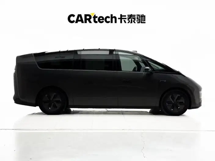 Li Auto MEGA 2024 Model Ultra Edition – фото 6