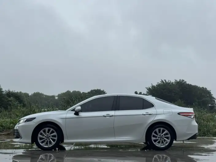 Toyota Camry 2021 Model 2.0G Deluxe Edition – фото 3