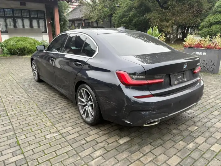 BMW 3 Series 2021 Model 325Li M Sports Set – фото 3