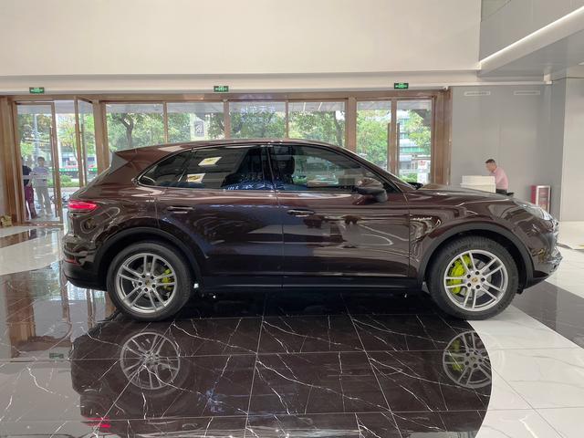 Cayenne E-Hybrid 2021 Cayenne E-Hybrid 2.0T – фото 5