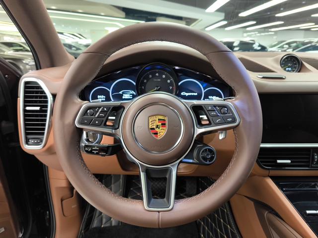 Cayenne E-Hybrid 2021 Cayenne E-Hybrid 2.0T – фото 9